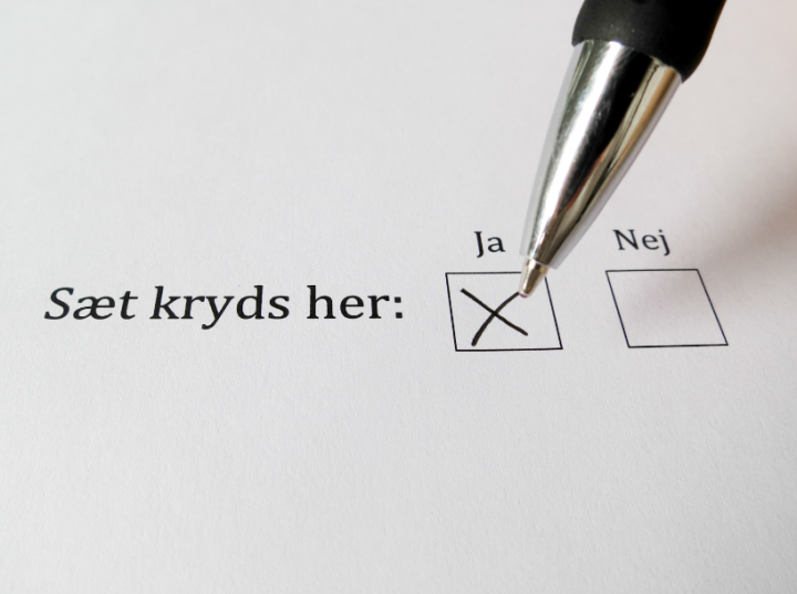 Her kan du læse om demokratiets indførelse i Danmark.